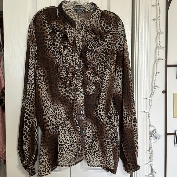 Isabella Rodriguez Animal Print Top Size 2X - Picture 2 of 9